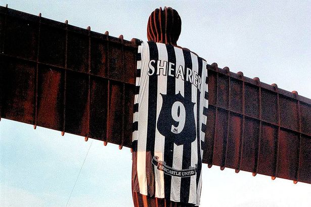 Alan Shearer - Page 5 Angel-of-the-north-shearer